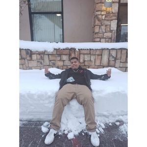 Meet your Posher, Dominic